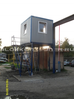 Вагончик для охраны с лестницей в Целине